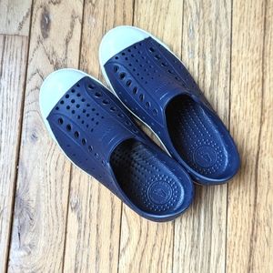 🛍️ 2 for $30 🛍️ Kids Native Shoes - Size 12